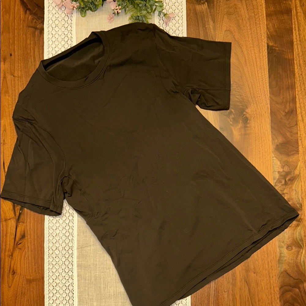 Classic Black Men's T-Shirt